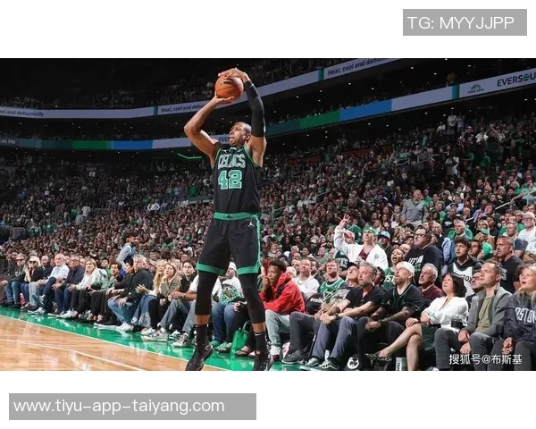 绿军感恩霍福德的奉献与领导力你是我们心中的英雄